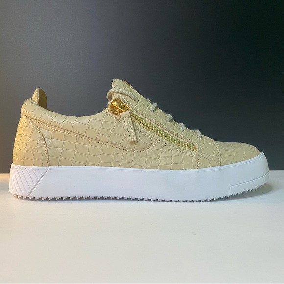 GIUSEPPE ZANOTTI Beige Low Top Crocodile Sneakers - Picture 3 of 16